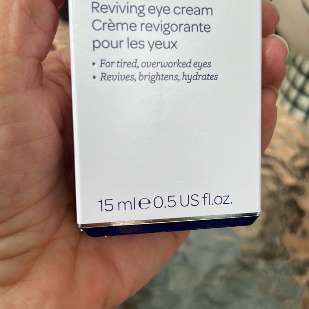 NIB ELEMIS peptide 4 eye recovery cream. 15 ml tube. Perfect under eye moisture. - Picture 5 of 7
